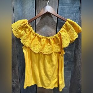 Beautiful off the shoulder yellow lace cotton top size medium